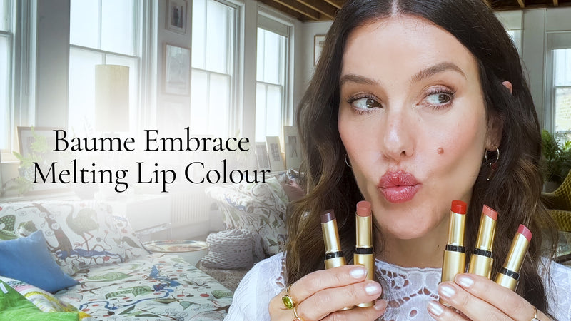 Lisa introduces her Baume Embrace melting lip colour