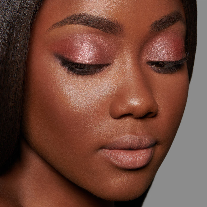 Makeup for wedding guests for wedding season and occasions eyeshadow palette muse 