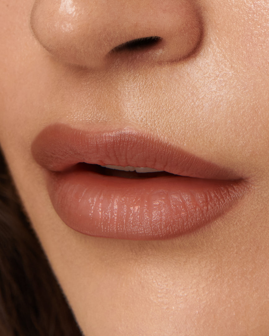 Extreme close up of model's lips, wearing the 1N Sculpt and Shade Lip Pencil