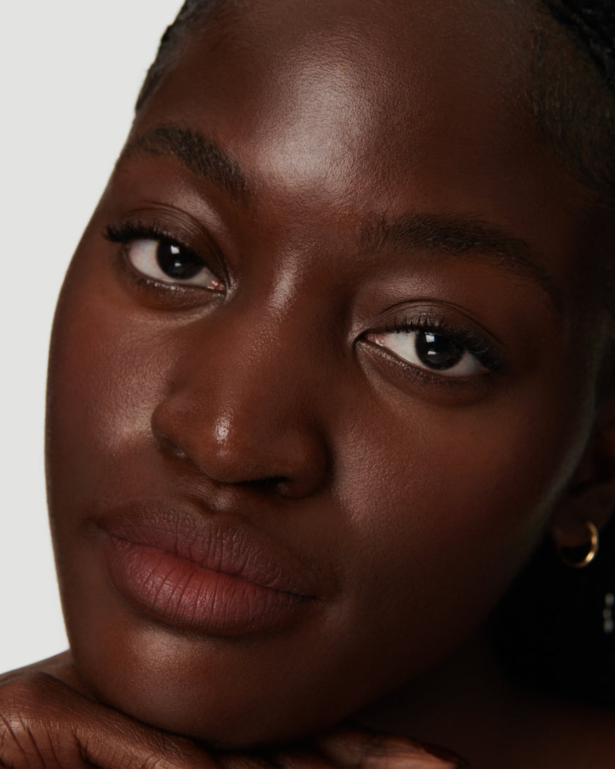 Portrait close-up of model wearing 3N Sculpt and Shade Lip Pencil 