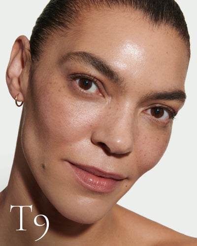 howtouse Close up portrait of model wearing T9 with text displaying so